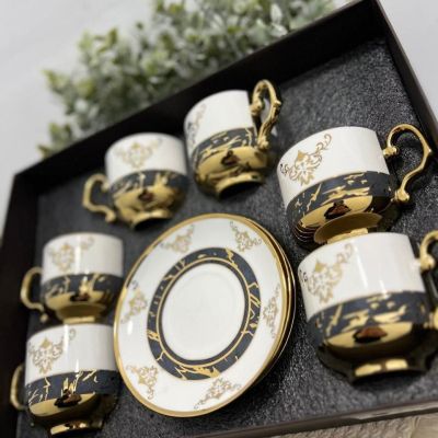 طقم فناجين شاي أو قهوة الطقم مكون من 12 قطعة: 6 فناجين و 6 أطباق صغيرة