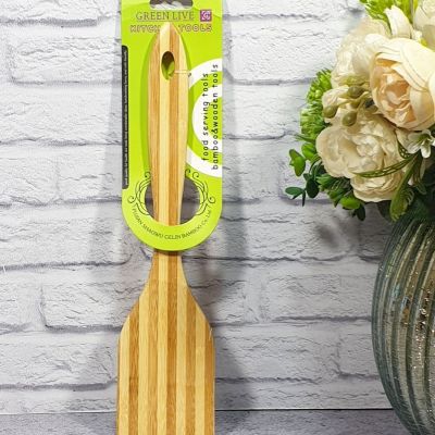 ملعقة مطبخ خشبية من الخيزران للطهي والقلي ومكشطة مطبخ طبيعية