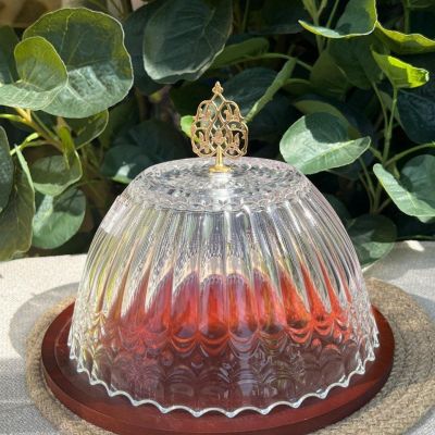 طبق تورتة خشب بغطاء زجاج وماسك 