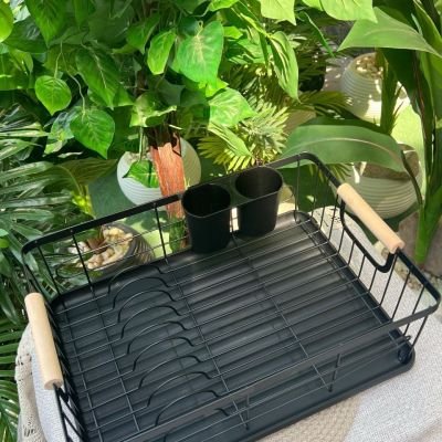 مطبقيه معدن مطليه باللون الأسود